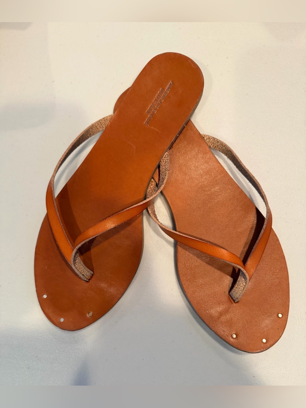 American Eagle Outfitters | women’s leather flip flop sandals. Size: 8